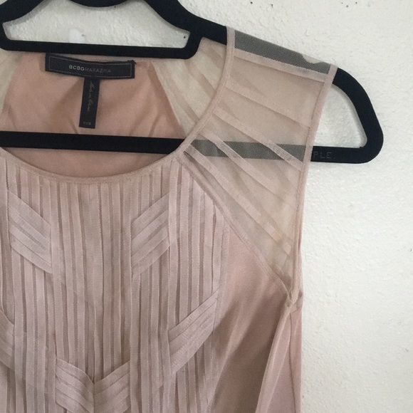 ‼️LAST CHANCE‼️ BCBG MAXAZRIA fashion top - Picture 2 of 8